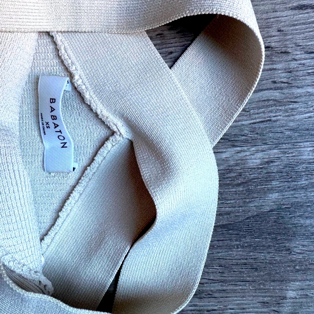 Aritzia BABATON XS like new